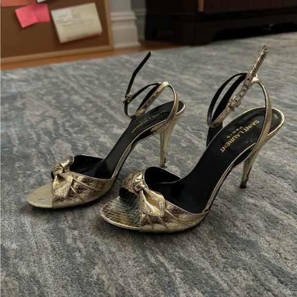 Saint Laurent Anouk Metallic
Snakeskin Bow Sandals size 37 1/2 - Picture 3 of 5